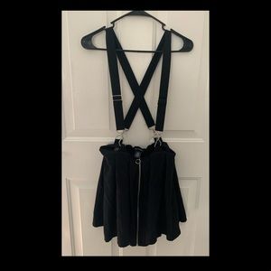 🖤 Hot Topic black suspenders skirt size M